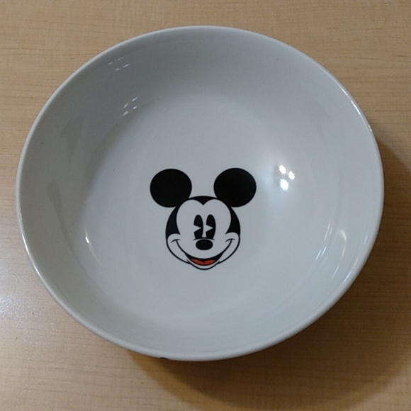 Disney Mickey Minnie Mouse Large Ceramic Serving Bowl Salad Soup Kitchen… - Picture 2 of 11